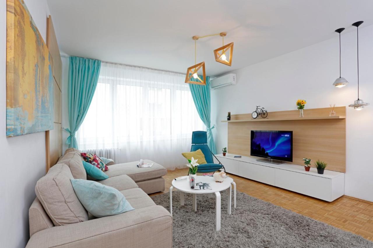 Lovely 2 Bedroom Apartment Near Old Town Bucureşti Exterior foto